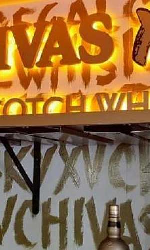 Letra caixa iluminada com LED Letra caixa iluminada com LED