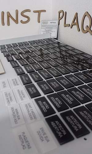 Plaquetas Acrílicas para Painel e quadro de comando Plaquetas Acrílicas para Painel e quadro de comando