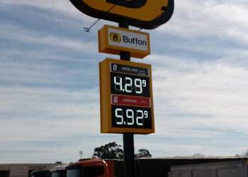 Totem de posto Totem de posto