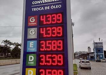 Totem posto de combustível Totem posto de combustível